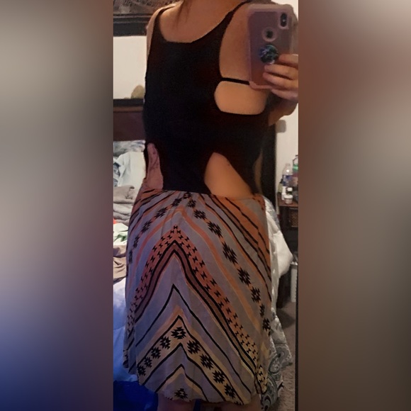 Angie Bohemian Dress with Back & Sides Cut Out SZ S - Picture 8 of 8